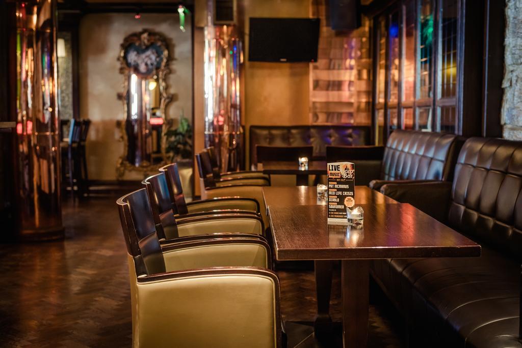 Carnegie Court Hotel Swords Eksteriør bilde