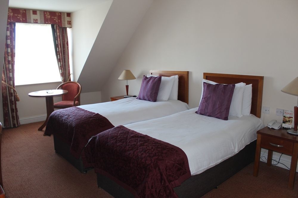 Carnegie Court Hotel Swords Eksteriør bilde