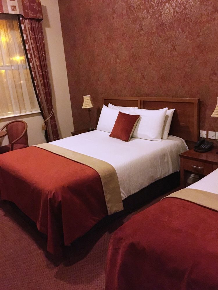 Carnegie Court Hotel Swords Eksteriør bilde