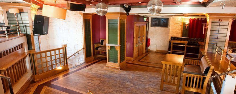 Carnegie Court Hotel Swords Eksteriør bilde