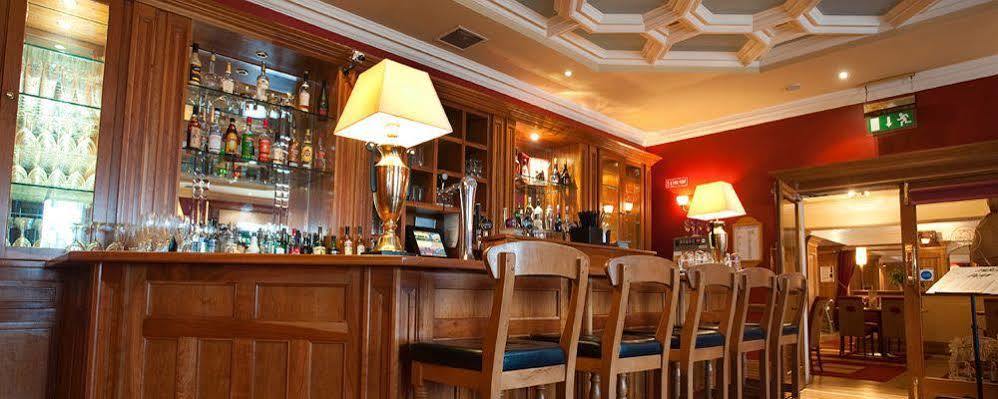 Carnegie Court Hotel Swords Eksteriør bilde