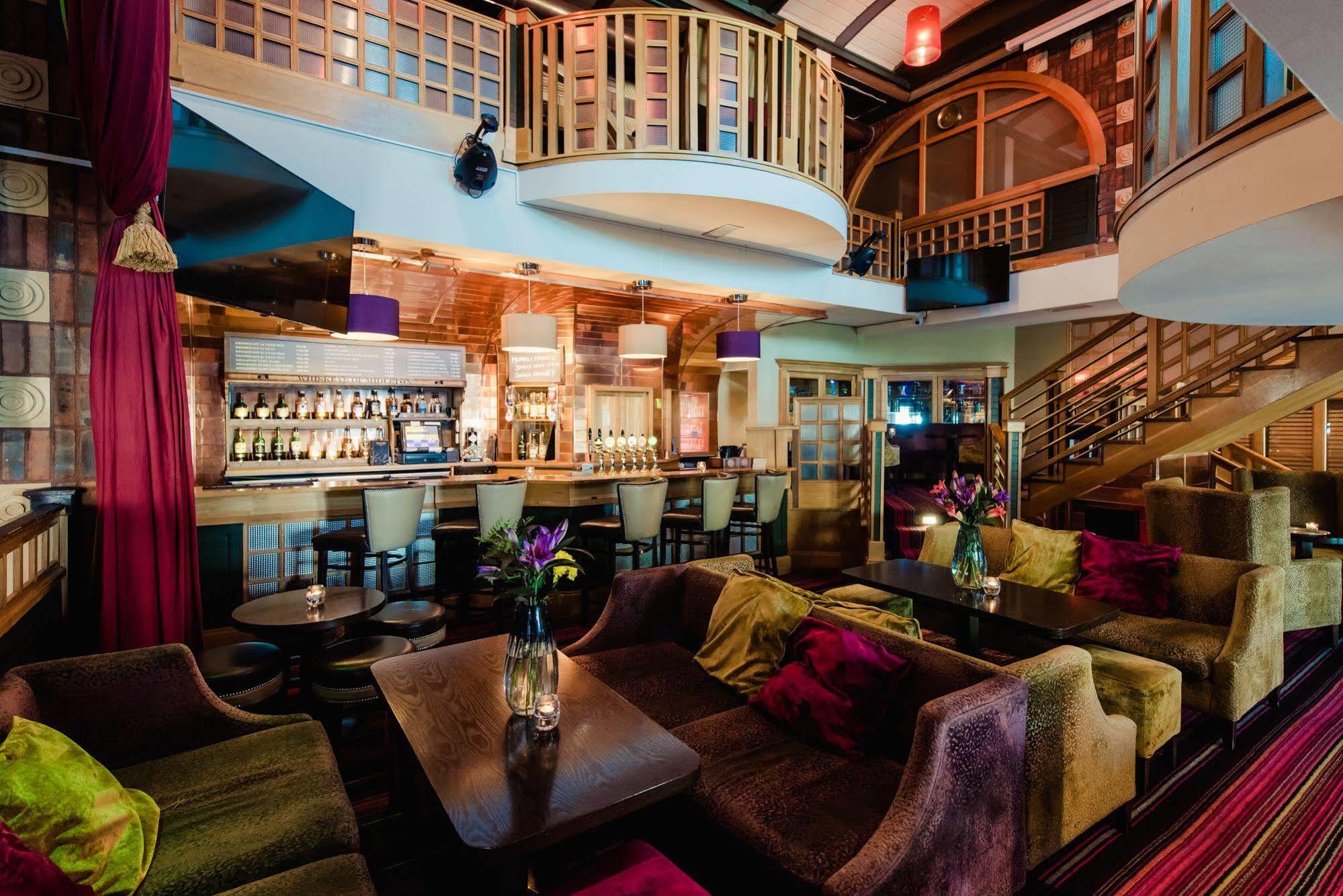 Carnegie Court Hotel Swords Eksteriør bilde